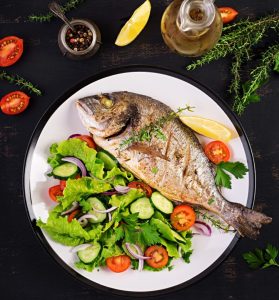 Sea bass australian vs. cod – avantajul oceanic al proteinelor și al siguranței într-o dietă echilibrată